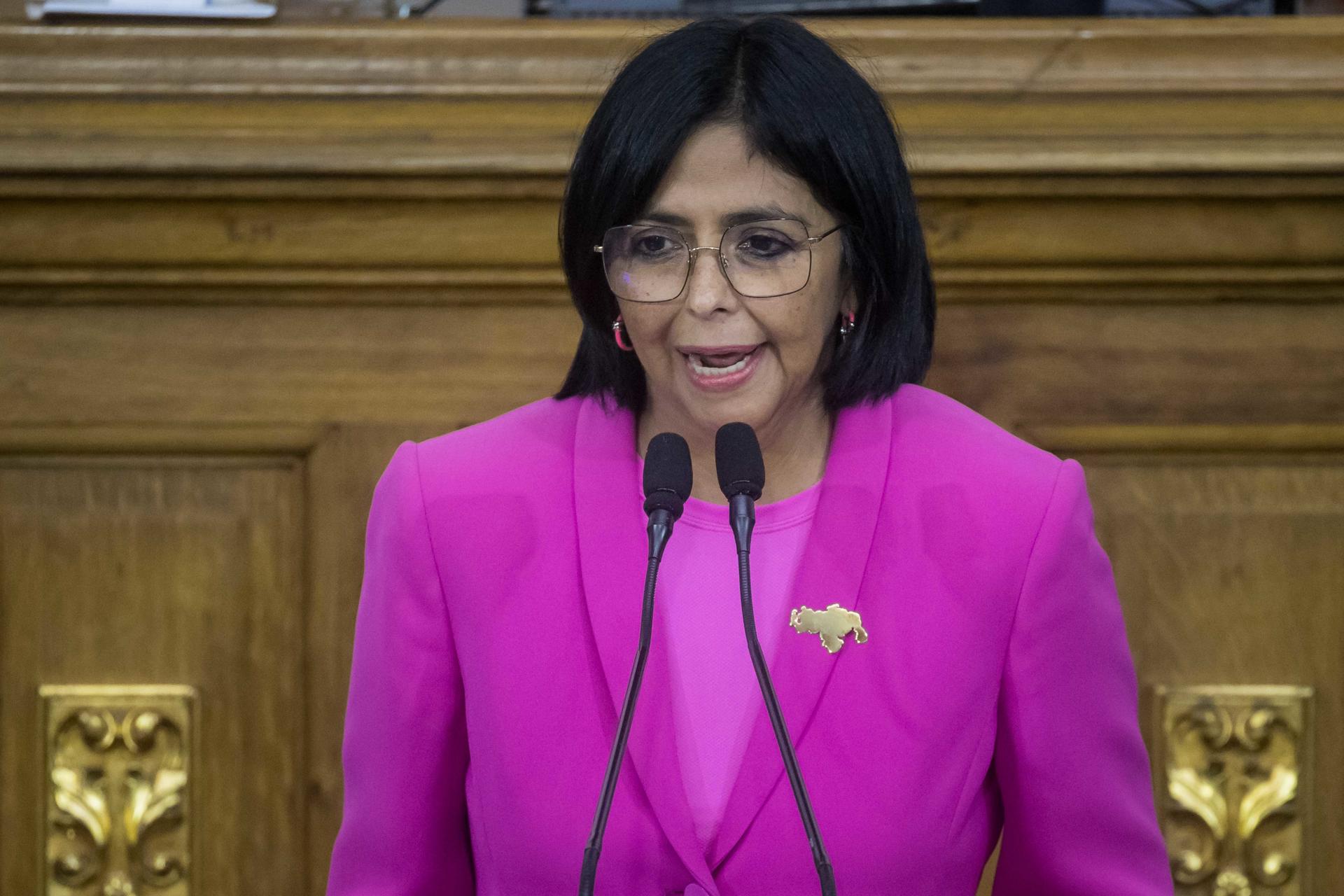 Chavismo dice que abrirá «cien» caminos más tras fin de licencia de Chevron en Venezuela