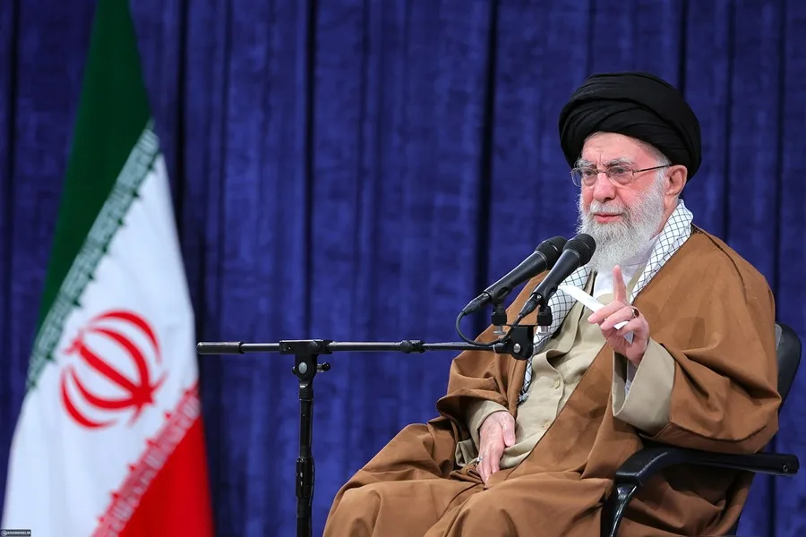 Israel advierte al ayatolá, líder supremo de Irán, recordándole cómo acabó Sadam Hussein