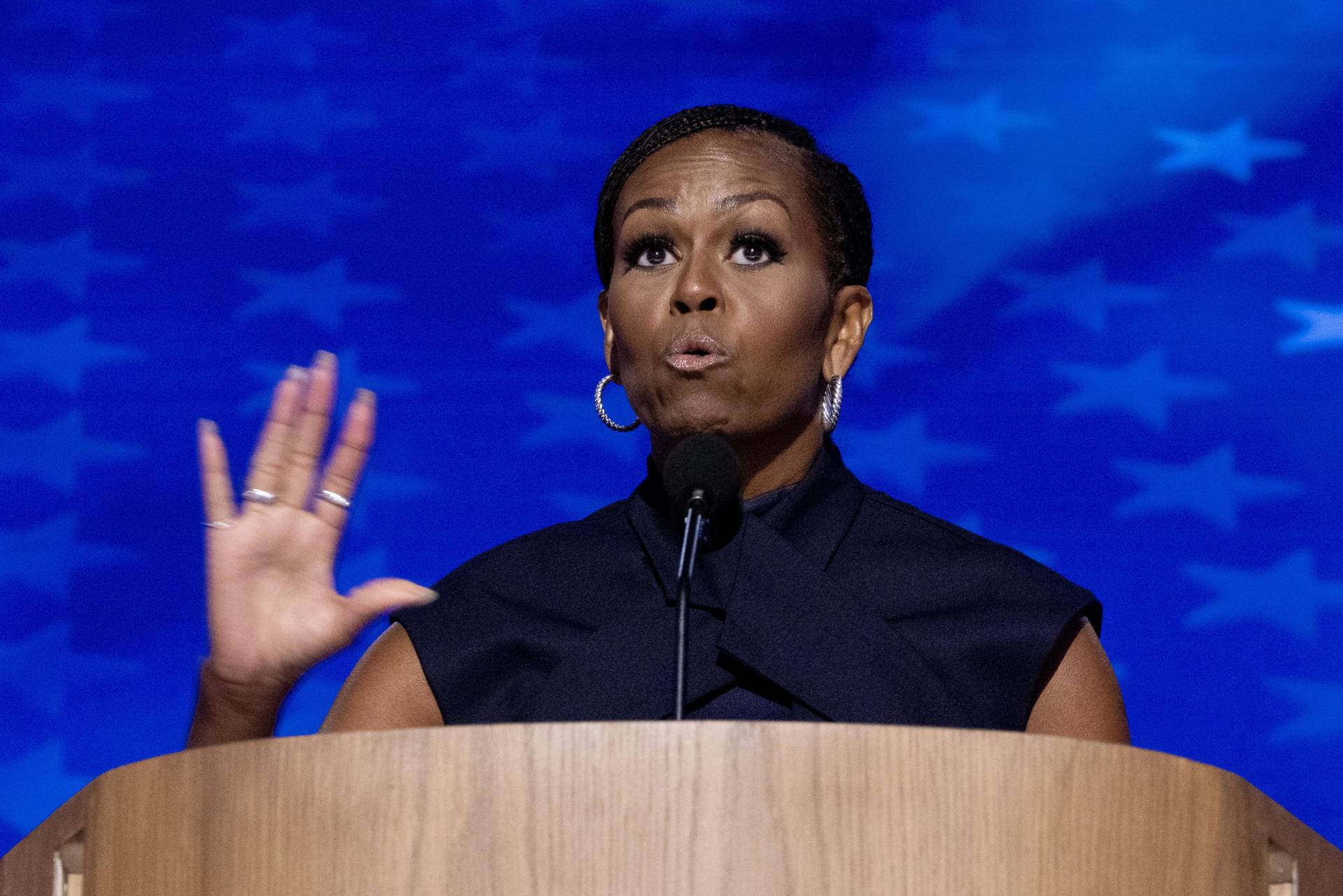 Michelle Obama afirma que EE.UU. «no está listo» para una mujer presidenta