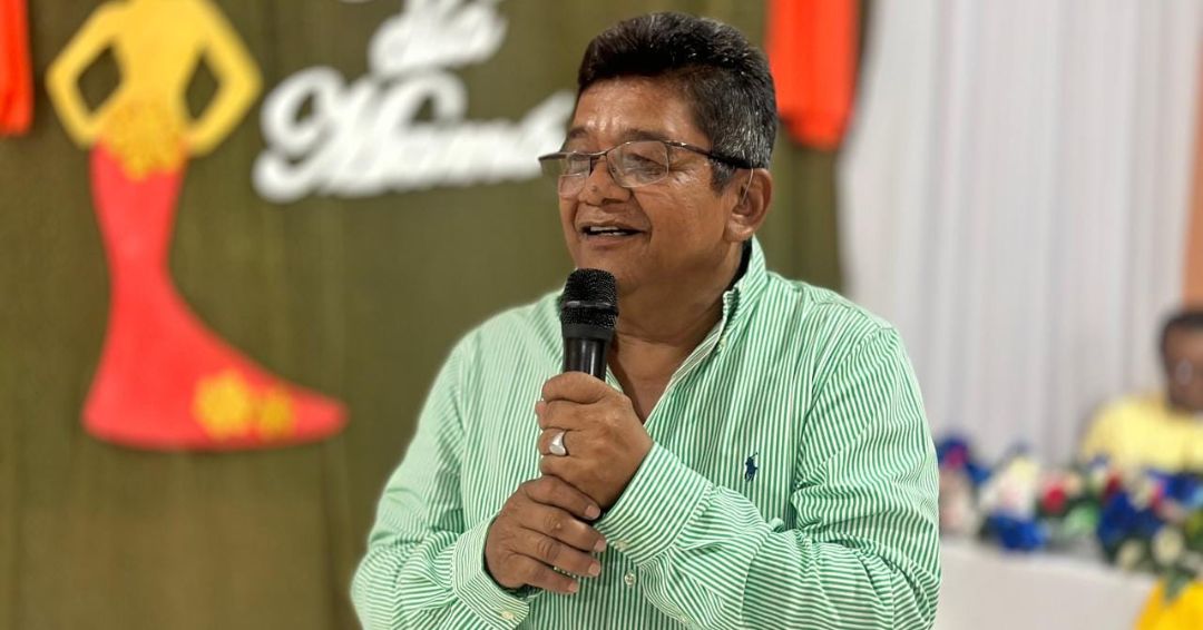 Alcalde de Villa Nueva en estado delicado tras ser golpeado por un caballo