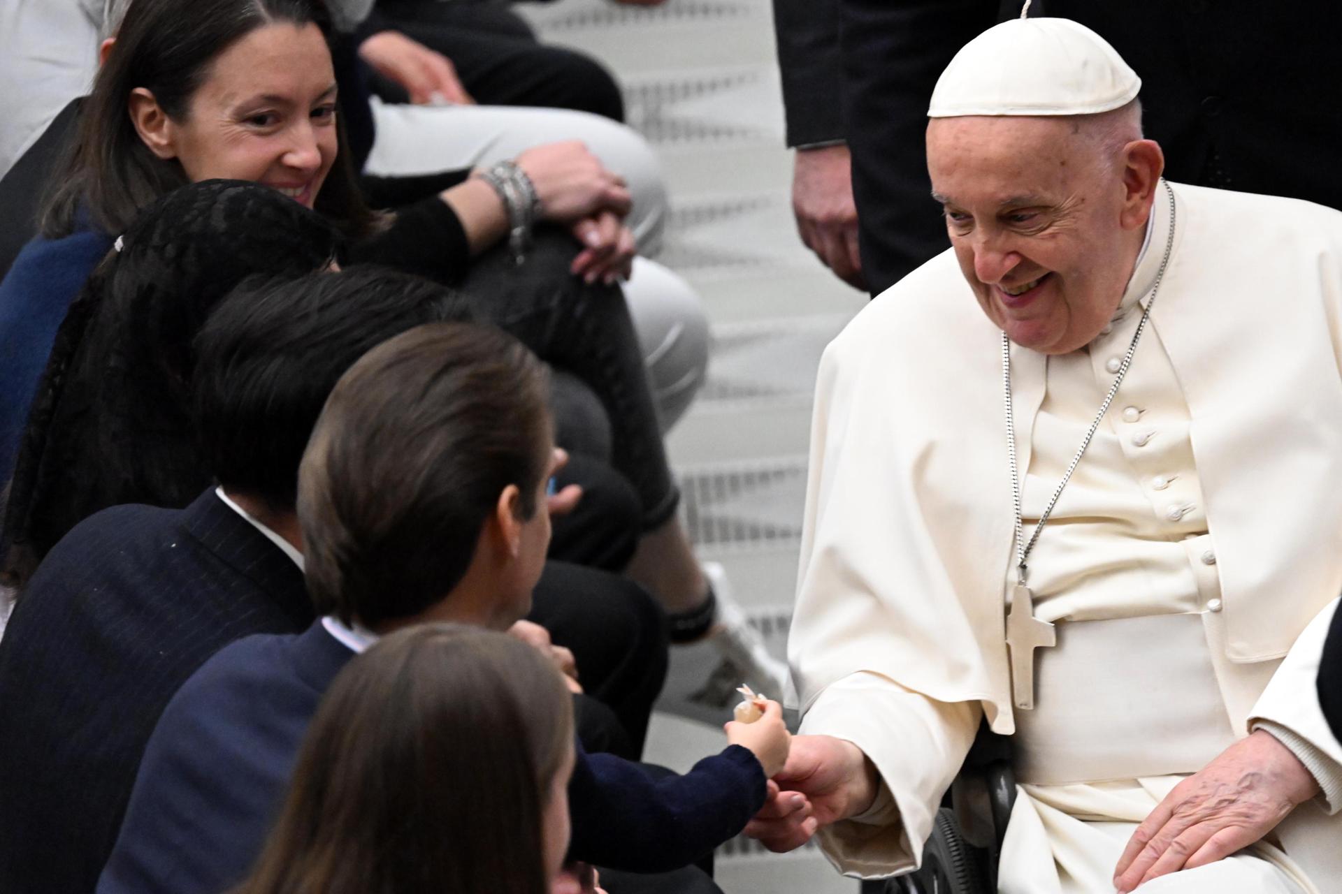El papa advierte de que la Tierra se está “dirigiendo a la ruina”