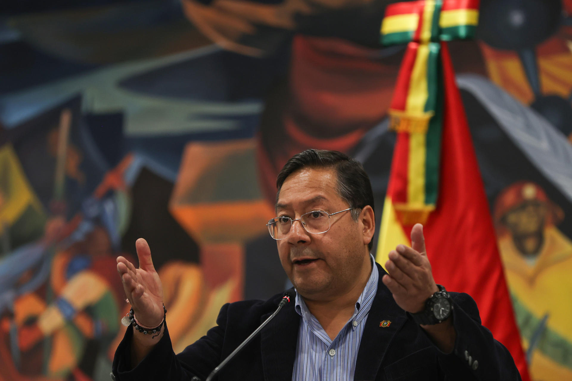 Luis Arce dice que llamó «al compañero Evo Morales» para advertirle del «intento de golpe»
