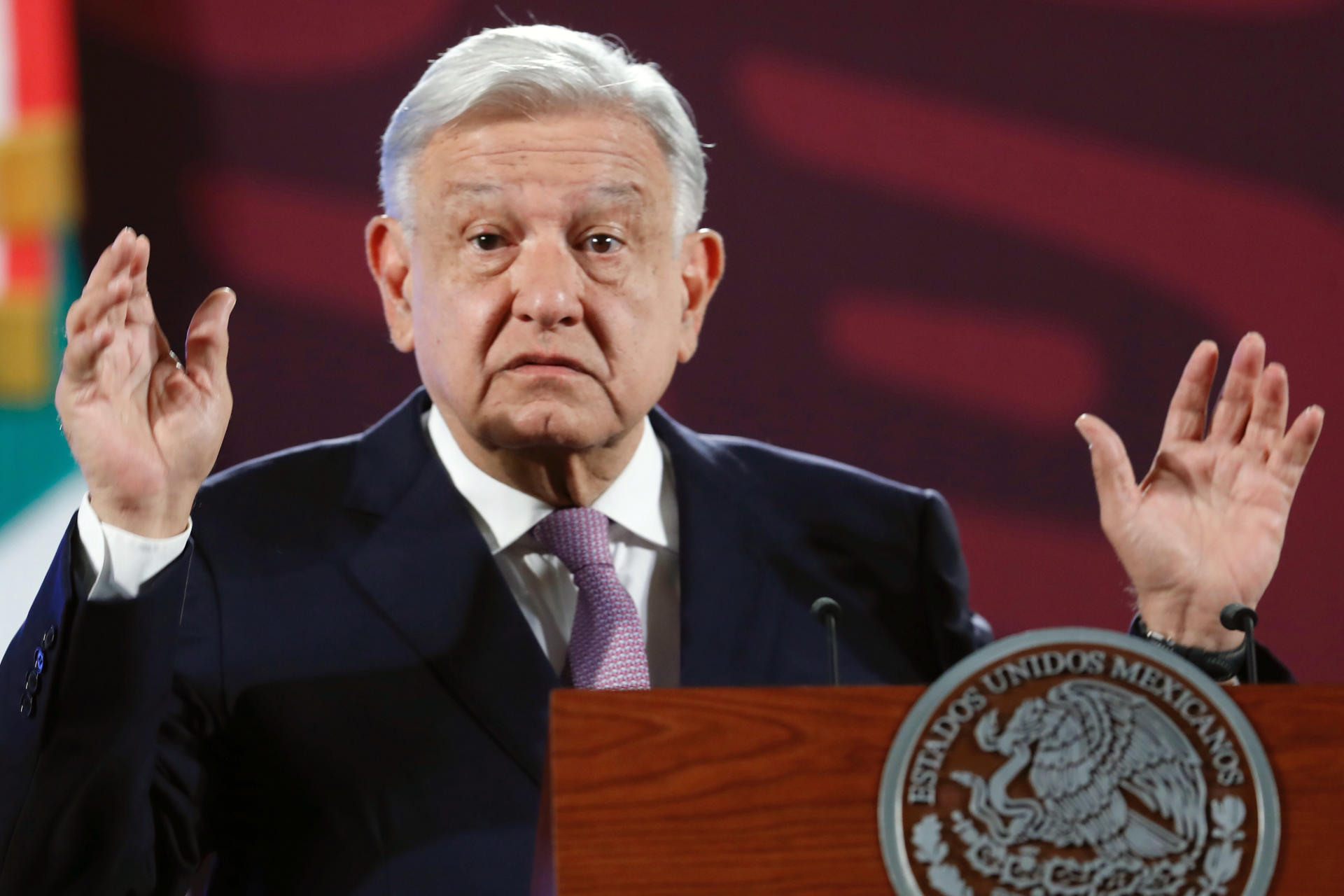 López Obrador promete respuesta de las Fuerzas Armadas ante la tormenta Alberto