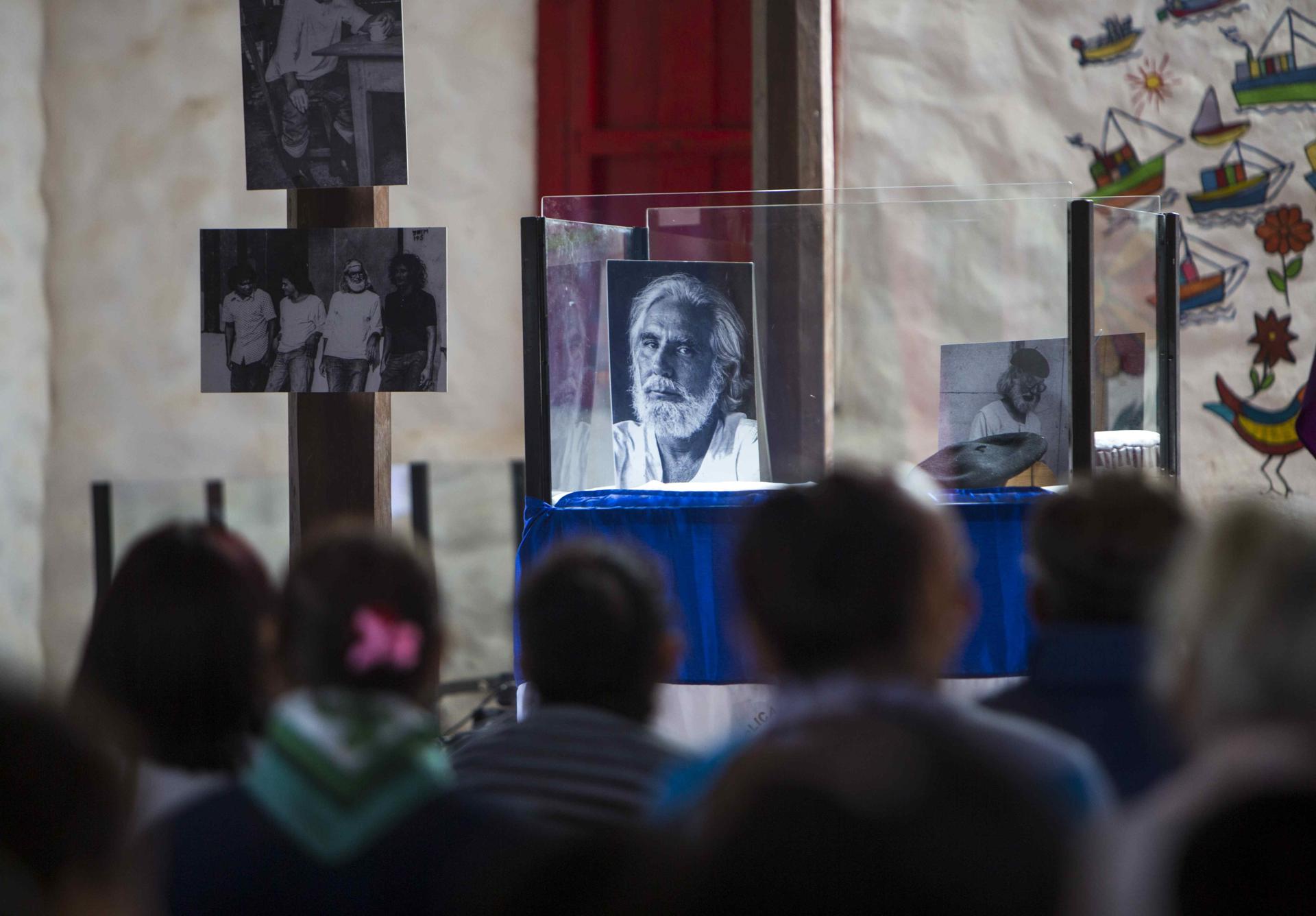 Recuerdan en su centenario a poeta nicaragüense Ernesto Cardenal
