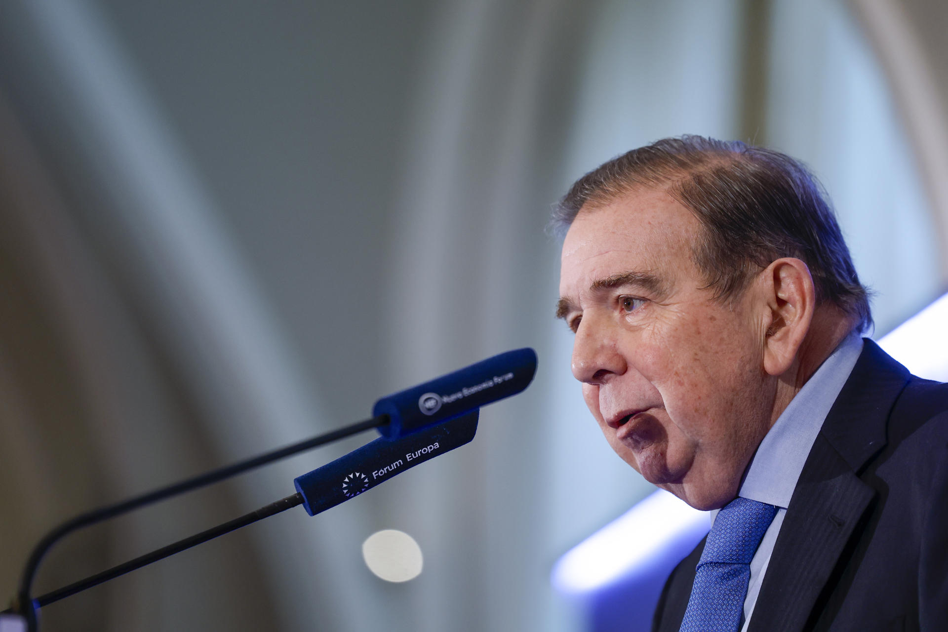 Edmundo González dice que la reunión con Biden fue «larga, fructífera y cordial»