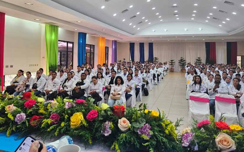 El Minsa se retracta y anula los contratos abusivos a médicos especialistas